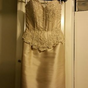 JOVANI mermaid beaded gown size 4 classic
